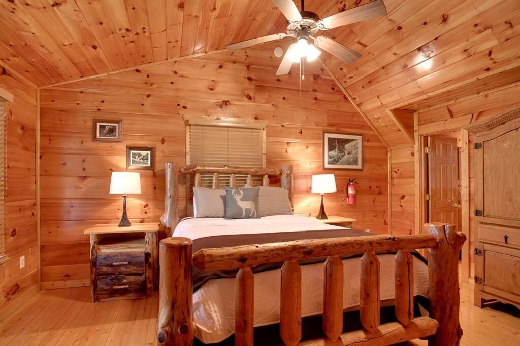 Brave Eagle Cabin Sevierville Værelse billede
